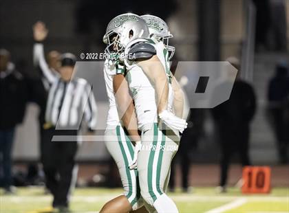 Thumbnail 2 in De La Salle vs. Pittsburg (CIF NCS Open Final) photogallery.