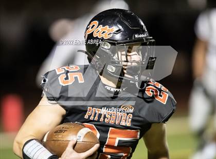 Thumbnail 1 in De La Salle vs. Pittsburg (CIF NCS Open Final) photogallery.