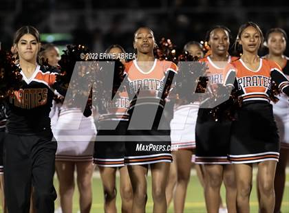 Thumbnail 3 in De La Salle vs. Pittsburg (CIF NCS Open Final) photogallery.