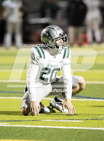 Thumbnail 2 in De La Salle vs. Pittsburg (CIF NCS Open Final) photogallery.