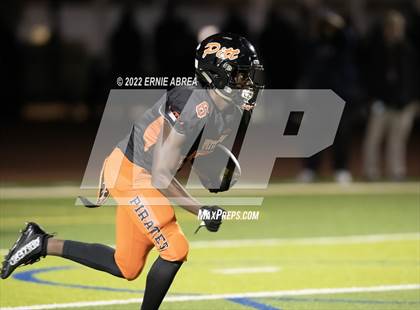 Thumbnail 3 in De La Salle vs. Pittsburg (CIF NCS Open Final) photogallery.