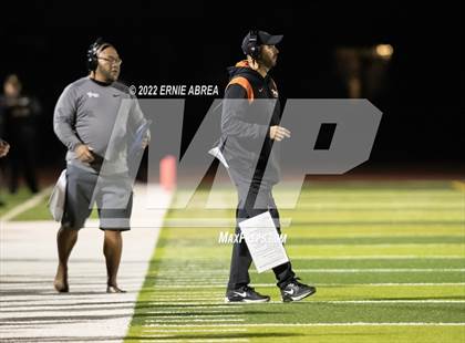 Thumbnail 3 in De La Salle vs. Pittsburg (CIF NCS Open Final) photogallery.