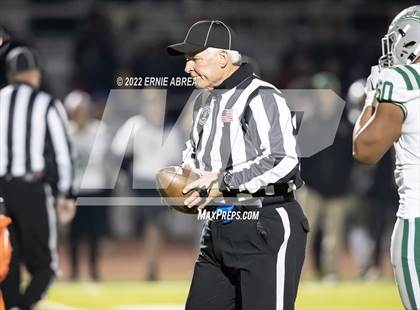 Thumbnail 1 in De La Salle vs. Pittsburg (CIF NCS Open Final) photogallery.