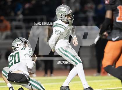 Thumbnail 3 in De La Salle vs. Pittsburg (CIF NCS Open Final) photogallery.