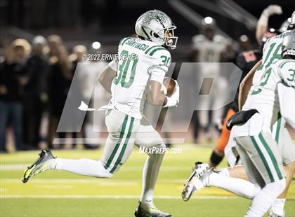 Thumbnail 3 in De La Salle vs. Pittsburg (CIF NCS Open Final) photogallery.