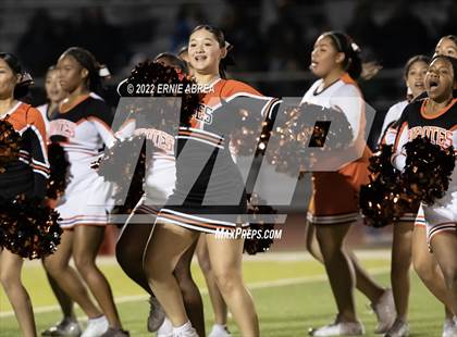 Thumbnail 3 in De La Salle vs. Pittsburg (CIF NCS Open Final) photogallery.