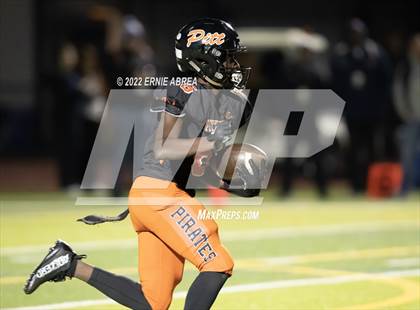 Thumbnail 3 in De La Salle vs. Pittsburg (CIF NCS Open Final) photogallery.