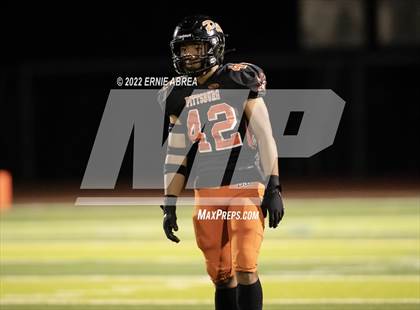 Thumbnail 2 in De La Salle vs. Pittsburg (CIF NCS Open Final) photogallery.
