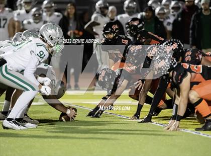 Thumbnail 2 in De La Salle vs. Pittsburg (CIF NCS Open Final) photogallery.