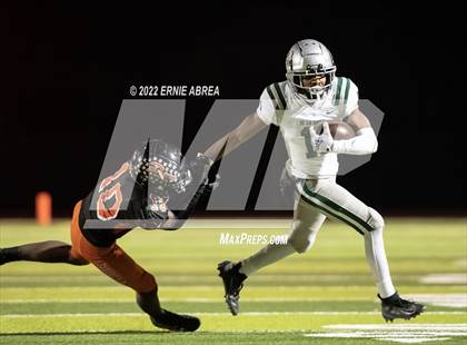 Thumbnail 1 in De La Salle vs. Pittsburg (CIF NCS Open Final) photogallery.