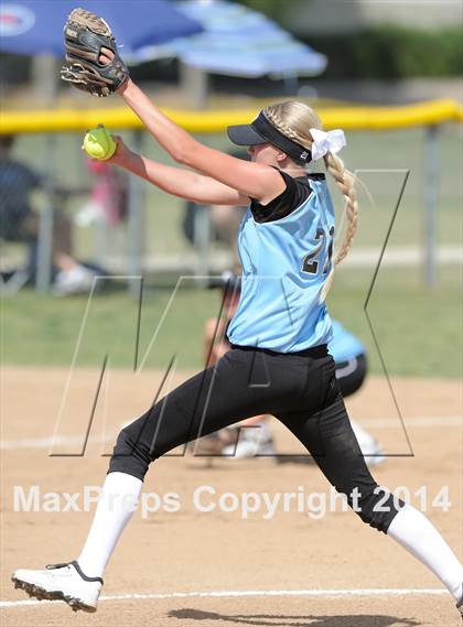 Thumbnail 3 in Villa Park @ Foothill photogallery.