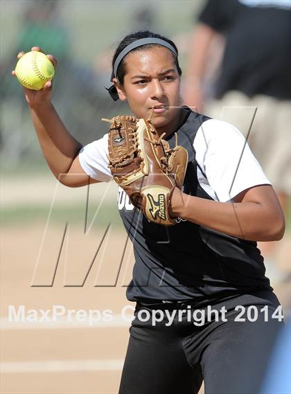 Thumbnail 1 in Villa Park @ Foothill photogallery.