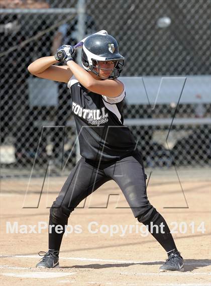 Thumbnail 1 in Villa Park @ Foothill photogallery.