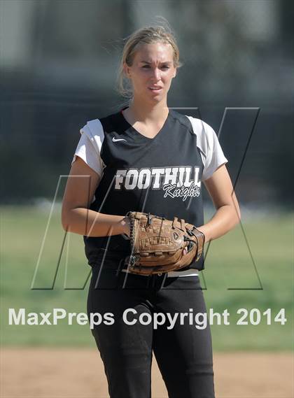 Thumbnail 1 in Villa Park @ Foothill photogallery.