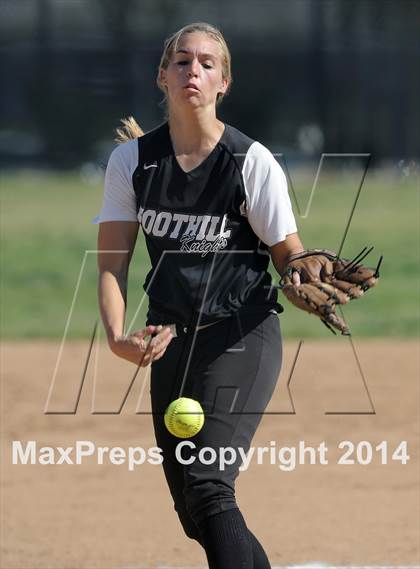 Thumbnail 1 in Villa Park @ Foothill photogallery.
