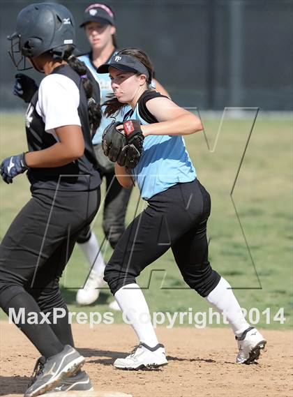 Thumbnail 1 in Villa Park @ Foothill photogallery.