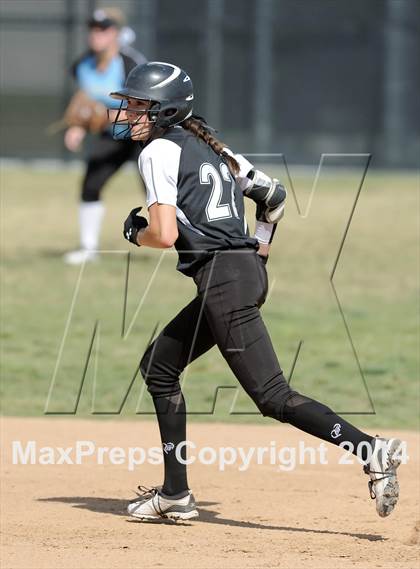 Thumbnail 2 in Villa Park @ Foothill photogallery.