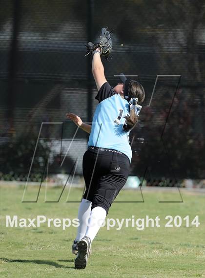 Thumbnail 3 in Villa Park @ Foothill photogallery.