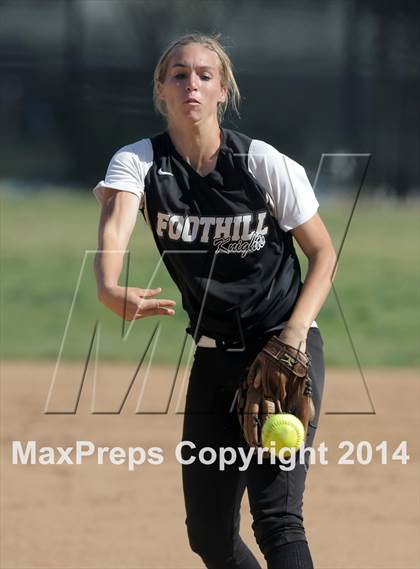 Thumbnail 3 in Villa Park @ Foothill photogallery.