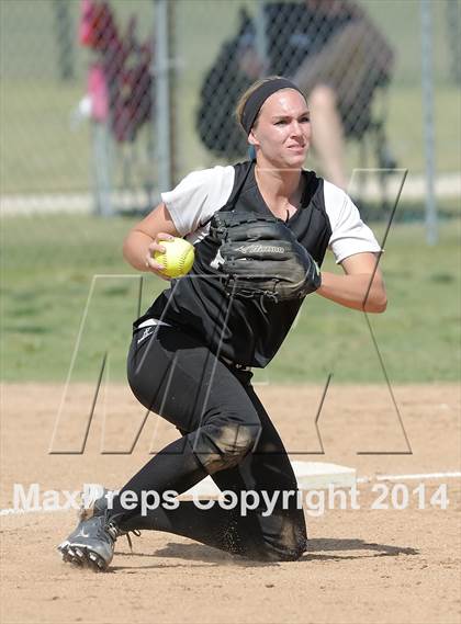 Thumbnail 2 in Villa Park @ Foothill photogallery.