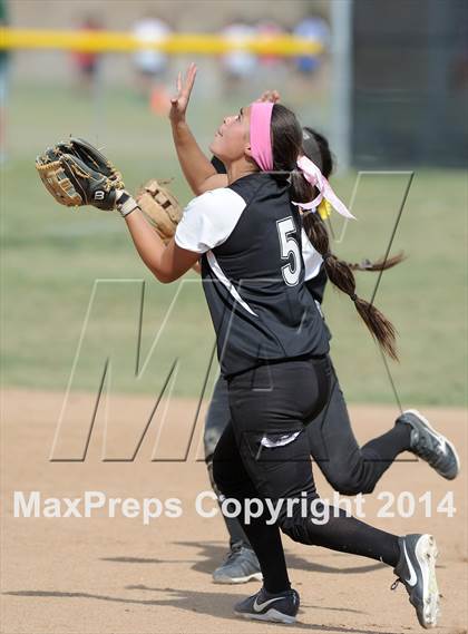 Thumbnail 1 in Villa Park @ Foothill photogallery.