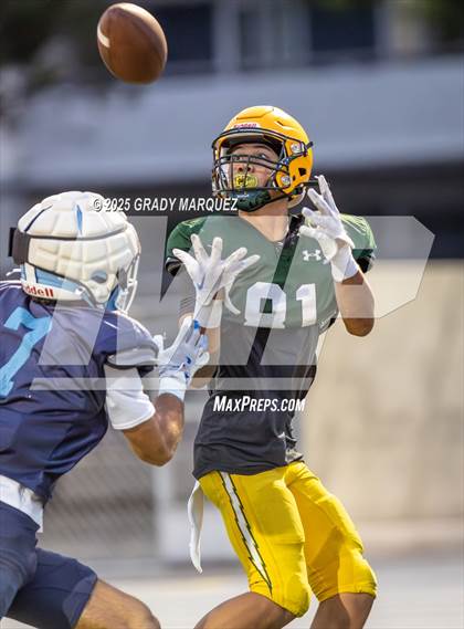 Thumbnail 3 in Edison @ Corona Del Mar (Scrimmage) photogallery.