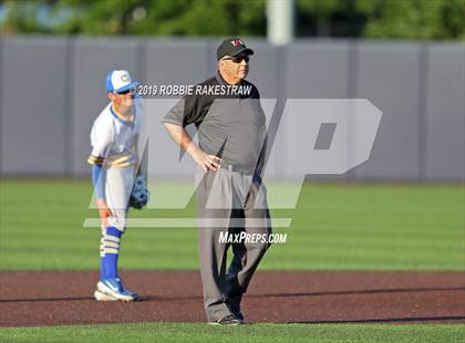 Thumbnail 2 in Corsicana vs. Joshua (UIL 5A Region II Quarterfinals) photogallery.