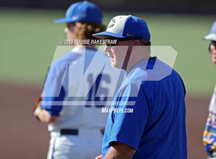 Thumbnail 3 in Corsicana vs. Joshua (UIL 5A Region II Quarterfinals) photogallery.
