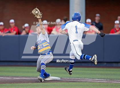 Thumbnail 3 in Corsicana vs. Joshua (UIL 5A Region II Quarterfinals) photogallery.