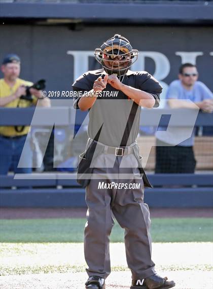 Thumbnail 3 in Corsicana vs. Joshua (UIL 5A Region II Quarterfinals) photogallery.