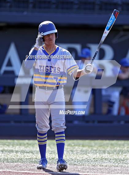 Thumbnail 2 in Corsicana vs. Joshua (UIL 5A Region II Quarterfinals) photogallery.