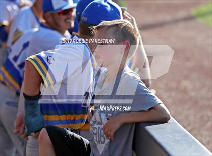 Thumbnail 1 in Corsicana vs. Joshua (UIL 5A Region II Quarterfinals) photogallery.