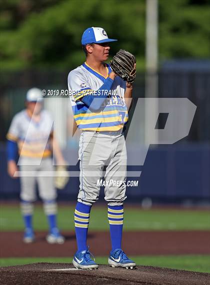 Thumbnail 3 in Corsicana vs. Joshua (UIL 5A Region II Quarterfinals) photogallery.