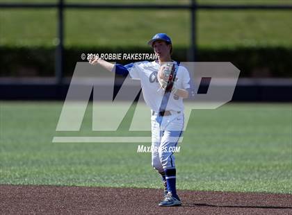 Thumbnail 3 in Corsicana vs. Joshua (UIL 5A Region II Quarterfinals) photogallery.