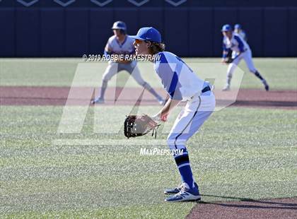 Thumbnail 2 in Corsicana vs. Joshua (UIL 5A Region II Quarterfinals) photogallery.