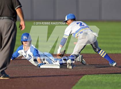 Thumbnail 1 in Corsicana vs. Joshua (UIL 5A Region II Quarterfinals) photogallery.
