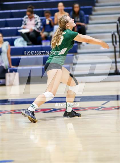 Thumbnail 3 in Great Oak vs Murrieta Mesa photogallery.