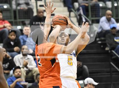 Thumbnail 3 in Whitney Young vs. Simeon (IHSA CPS Playoff) photogallery.