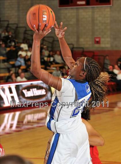 Thumbnail 3 in La Jolla Country Day @ Mater Dei (Nike Extravaganza) photogallery.