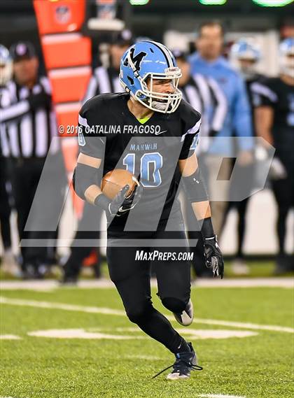 Thumbnail 3 in Westwood vs. Mahwah (NJSIAA North I Group 2 Final) photogallery.