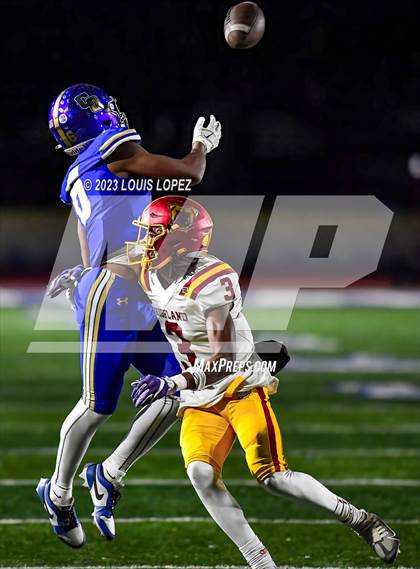Thumbnail 2 in Highland @ Charter Oak (CIF SS Division 8 Semi Final) photogallery.
