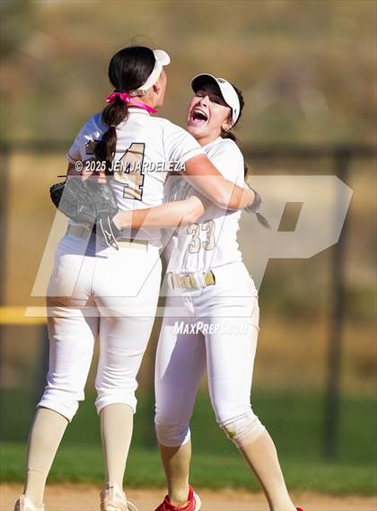 Thumbnail 2 in Pueblo Central vs. Palmer Ridge (CHSAA 4A Quarterfinal) photogallery.