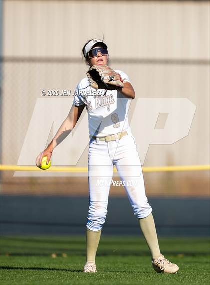 Thumbnail 3 in Pueblo Central vs. Palmer Ridge (CHSAA 4A Quarterfinal) photogallery.