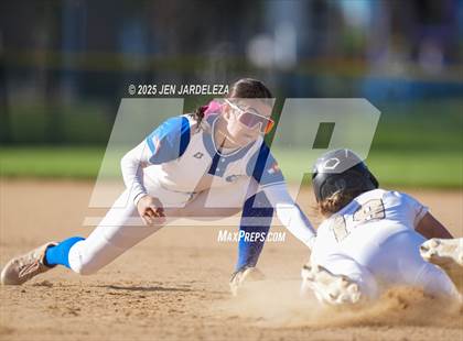 Thumbnail 1 in Pueblo Central vs. Palmer Ridge (CHSAA 4A Quarterfinal) photogallery.