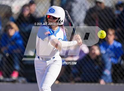Thumbnail 3 in Pueblo Central vs. Palmer Ridge (CHSAA 4A Quarterfinal) photogallery.