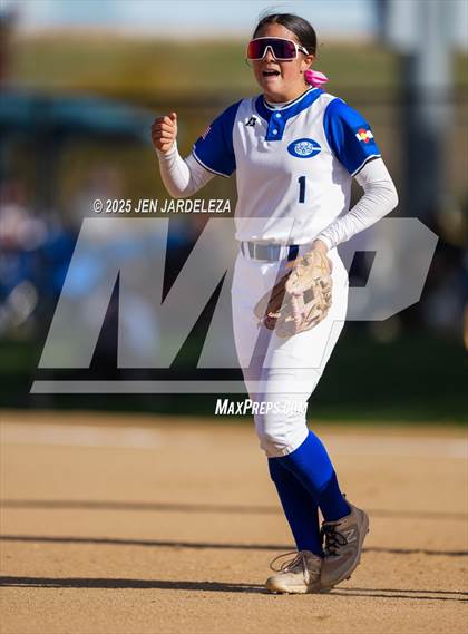 Thumbnail 1 in Pueblo Central vs. Palmer Ridge (CHSAA 4A Quarterfinal) photogallery.