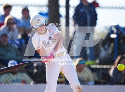 Thumbnail 2 in Pueblo Central vs. Palmer Ridge (CHSAA 4A Quarterfinal) photogallery.
