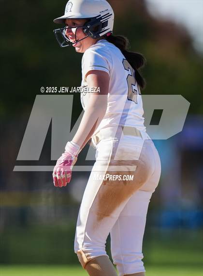 Thumbnail 3 in Pueblo Central vs. Palmer Ridge (CHSAA 4A Quarterfinal) photogallery.