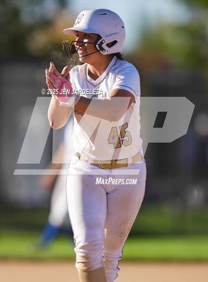 Thumbnail 1 in Pueblo Central vs. Palmer Ridge (CHSAA 4A Quarterfinal) photogallery.