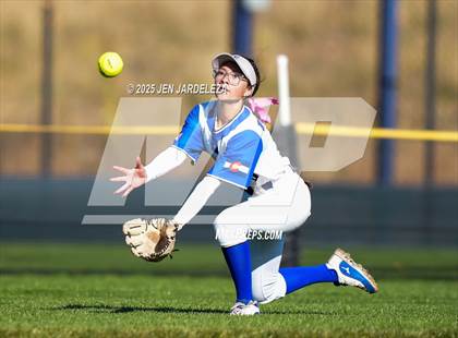 Thumbnail 1 in Pueblo Central vs. Palmer Ridge (CHSAA 4A Quarterfinal) photogallery.